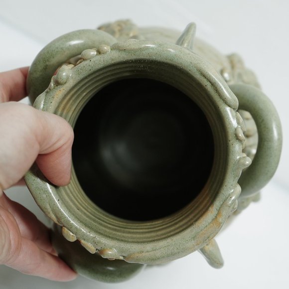 William Hunt Celadon Green Masquerade Bird Mask Stoneware Vase - Picture 7 of 9